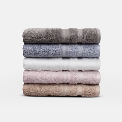 https://tangs-prd-cdn.ascentismedia.com/ProductImages/df8c51f4-2d01-4de6-b165-51e46870cb76/1/240x240/hotel-at-home-hand-towel-230606121434.jpg