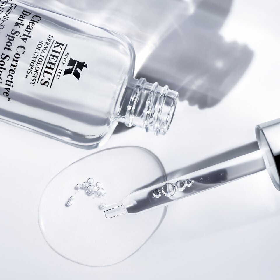 Kiehl's Clearly Corrective™ Dark Spot Solution | TANGS Singapore
